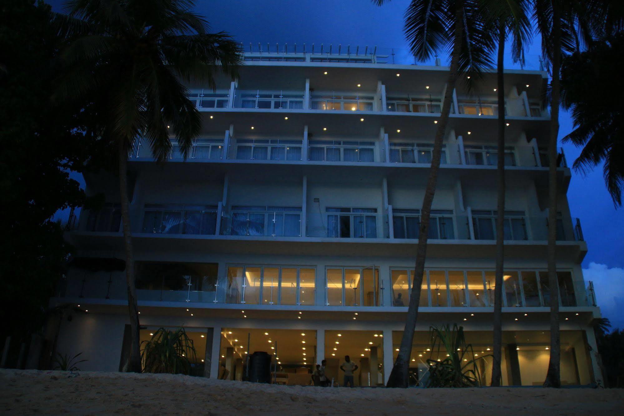 Sayura Beach Hotel Unawatuna Buitenkant foto
